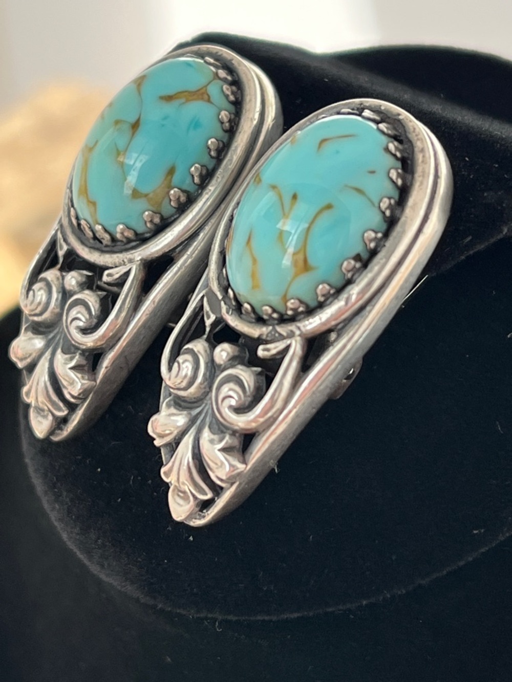 Vintage Napier Turquoise Clip Earrings Silver Tone Southwestern Statement - Picture 3 of 12